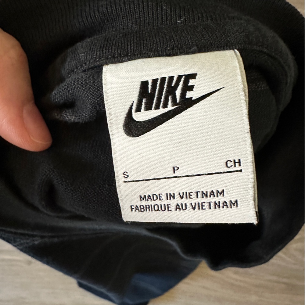 NIKE - boxy crop long sleeve - Picture 3 of 4